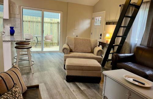 London Towne Bungalow Wloft - Walk To The Beach! - Foto 41