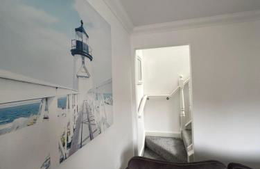 The Loft and The Den Apartments - Photo 34