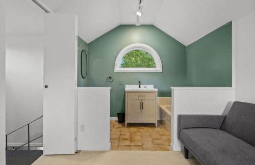 3 BR 2BA Lakefront Home - Dog Friendly - 30 Day - Foto 23