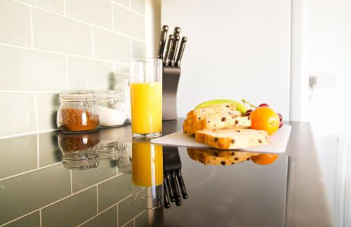 St Johns Hse-Sleeps 6-Fully Equipped-Workers-short, long stays - Foto 13