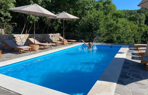 Familija Lovrinovi Retreat with Shared Pool - Foto 14