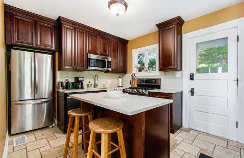 Lake Michigan Retreat- Upper Duplex - Photo 10