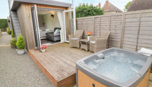 Alstroemeria - Photo 2