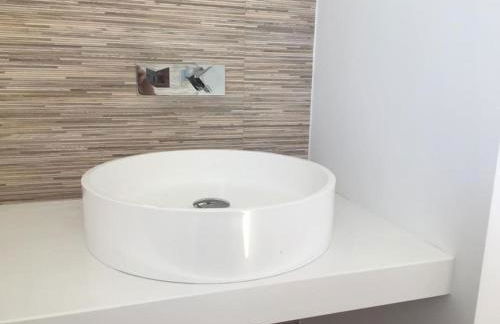 Lisbon South Bay modern apartment with river view - Foto 9