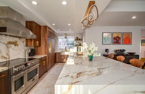 Phenomenal King, Air, Rooftop Deck, Walk to Beach - Foto 43