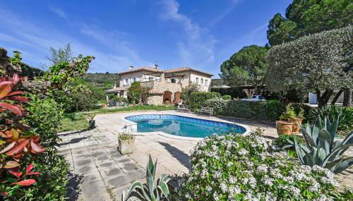 Lovely Home In Saint-Julien-Les-Rosie - Foto 1