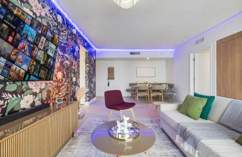 Stunning Lux 2 Bed 2 Bath with Panoramic View from Balcony - Foto 8