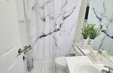 Pool house Best location in Wesley Chapel - Photo 29