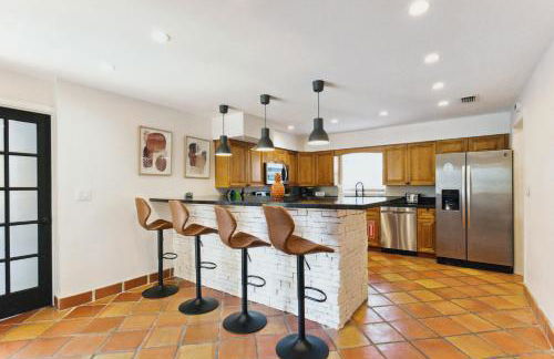 3BR HEATED POOL CLOSE TO BEACH - Foto 16