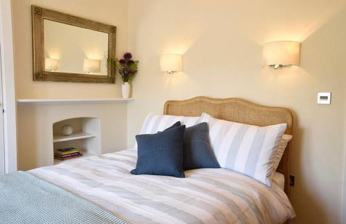 Beautiful 2 Bed Cottage in heart of Newton Ferrers - Foto 11