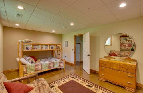 Lakefront Six Mile Vacation Rental with Dock - Foto 18