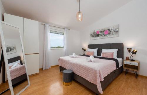 Villa SALT bazen,jacuzzy - Foto 21