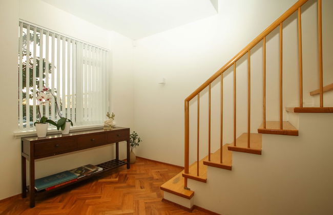 Large Modern Family House - Foto 14