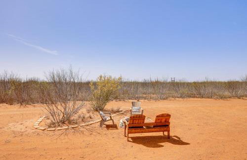 Hike, Hunt and Fish Pet-Friendly Studio in Dilley! - Photo 24