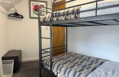 12 Crickhowell Cottages, Town Centre Location - Photo 3