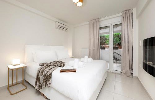 Mystique One Bedroom Apartment by BluPine - Photo 4