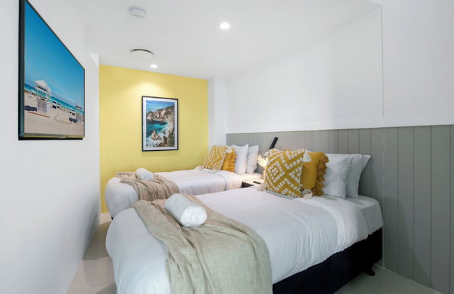 Private Q Tower Apartments - WOWSTAY - Photo 24