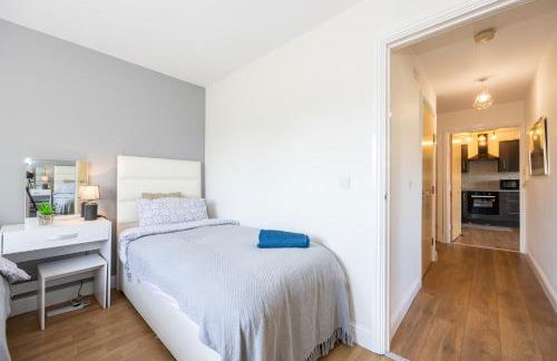 Cosy, Central 2 Bed flat parking - Foto 16