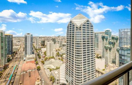 Panoramic Bay and City Views - 2BR, Pool, Gym, Parking - Foto 33