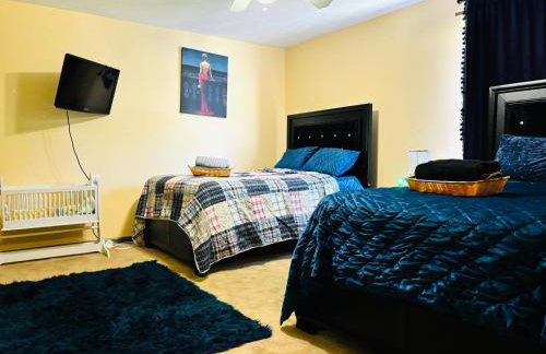 Spacious & Quiet 3BR Family Home with Fast WiFi - Foto 4