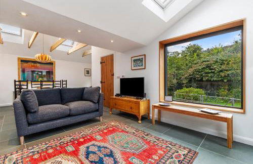 Mill Lodge, Middle Mill, Solva, Pembrokeshire - Photo 1