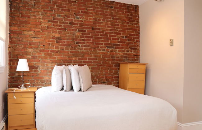 Maverick Suites at 402 Columbus Ave - Foto 3