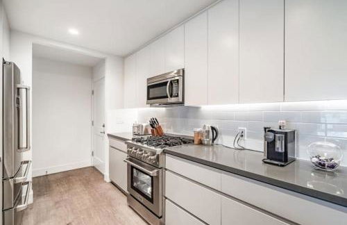 Sharon Green apartments by FantasticStay - Photo 50