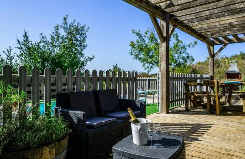 Ecolodge - Calme - Piscine privée - vue nature - Foto 25