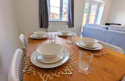 3-Bed, Sleeps 5, 3 Bath, Parking, WiFi - Foto 15