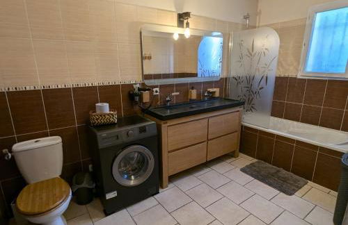 Peaceful 4 stars eco-friendly villa with private pool and parking - Foto 19