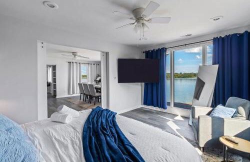 New Renovated 5BD Home with Hot Tub Sauna & Game Rm - Foto 47