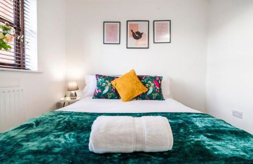 Free parking, Private Garden and Netflix, Charming Elegant 2 bedroom House Nottingham - Photo 66