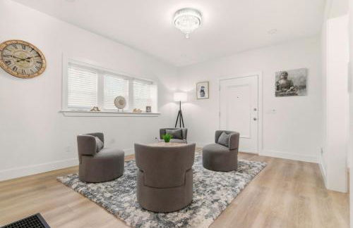 NEW! Gated, Secure, Modern, Beauriful 6 bdr, 4 bth, Near Everything - Foto 49