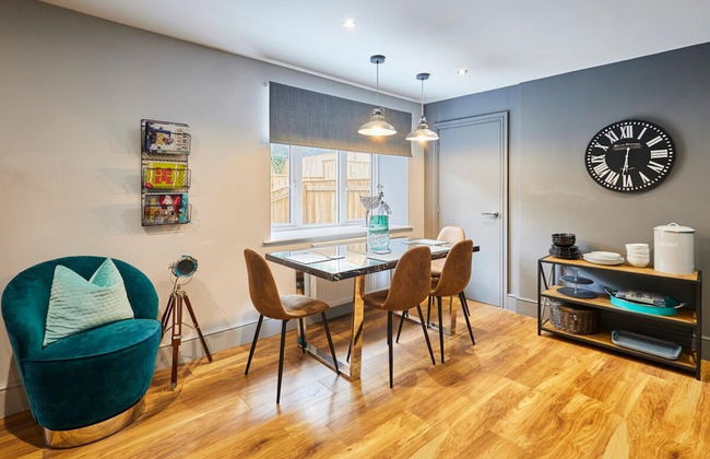 Host Stay Indigo River - Photo 3