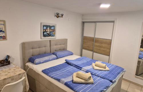 4M studios Above Sunset Beach - Photo 32