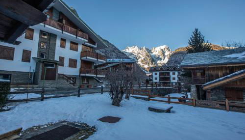 JOIVY Family Apartment, near Ski Lifts, In Courmayeur - Foto 4