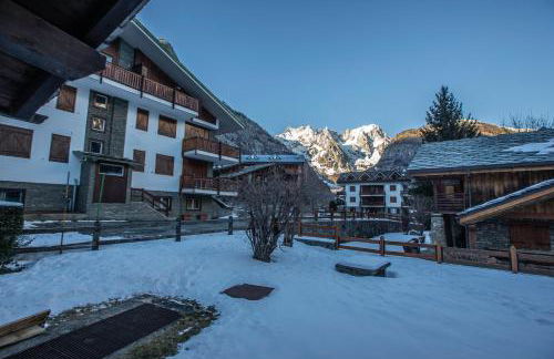 JOIVY Family Apartment, near Ski Lifts, In Courmayeur - Foto 4