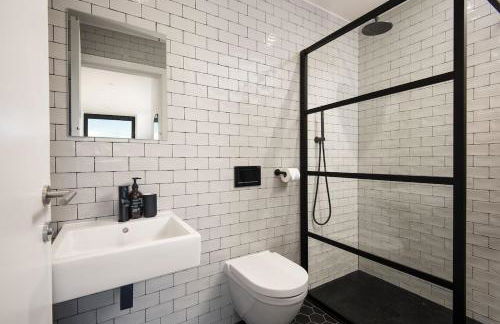 7 The Bay - Photo 15