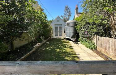 The Telephone exchange very quaint hot tub stay - Foto 8