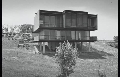 Swanky Mid-Modern Century-5 Decks-90 inch 4K Screen - Foto 5