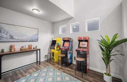 Charming Family Stay w Arcade Theatre Ski Haven Walking trails and river walk in backyard - Foto 4