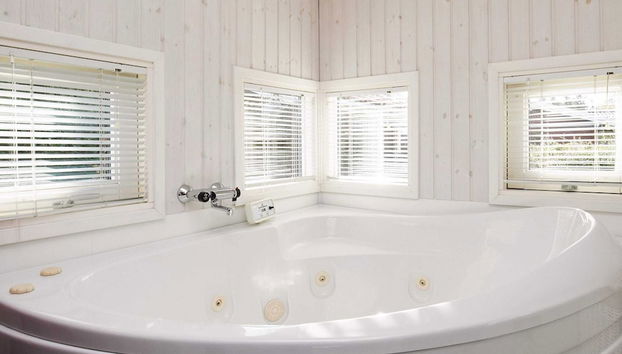 8 Person Holiday Home in Humble - Foto 4, Tratamientos de spa