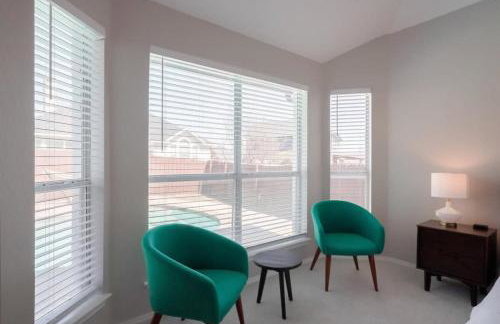 Pearl White Dream Home With Private Pool & Theatre - Foto 17