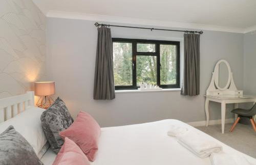 Castle View Annex - Photo 9