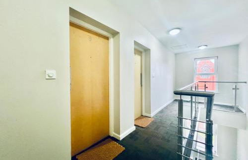 Lovely 3 Dbl Bed (sleeps upto 6) close to centre. - Foto 11