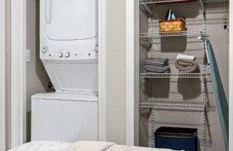 Fully Furnished 1st Floor 1 Bed 1 Bath Condo - Close To Shopping & Hwys North&South - Foto 18