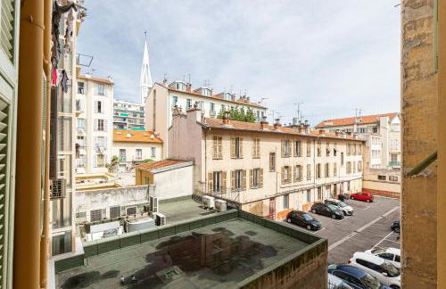 Large 3 Bdr City Center - Photo 36