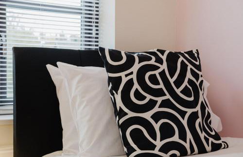 Modern and Stylish Home away from Home - Foto 20