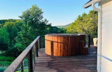 Post & Beam - Stunningly Designed Luxury Home with Pool & Hot Tub - Foto 33