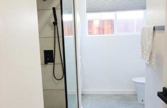 Minimalist Luxury Home With Botanic Garden - Foto 14